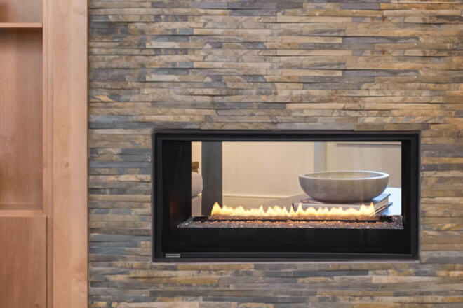 Montigo Phenom See through fireplace L38FSD (see through, connected to a living room)
