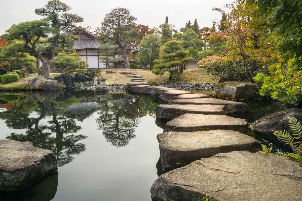 Bring Feng Shui Outside With These 5 Elements